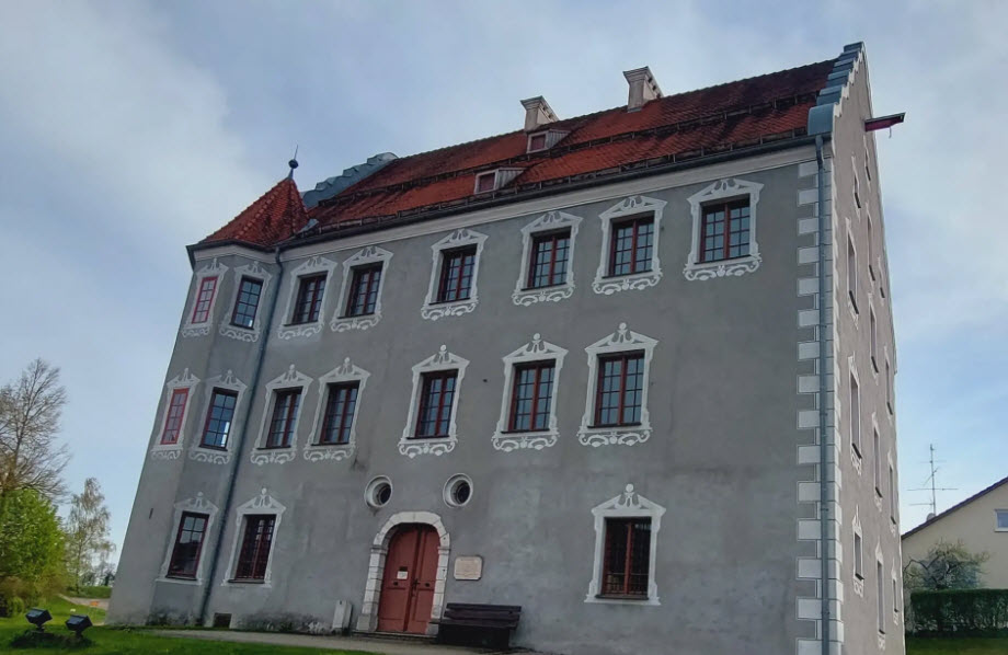 Ballmertshofen Castle, Germany